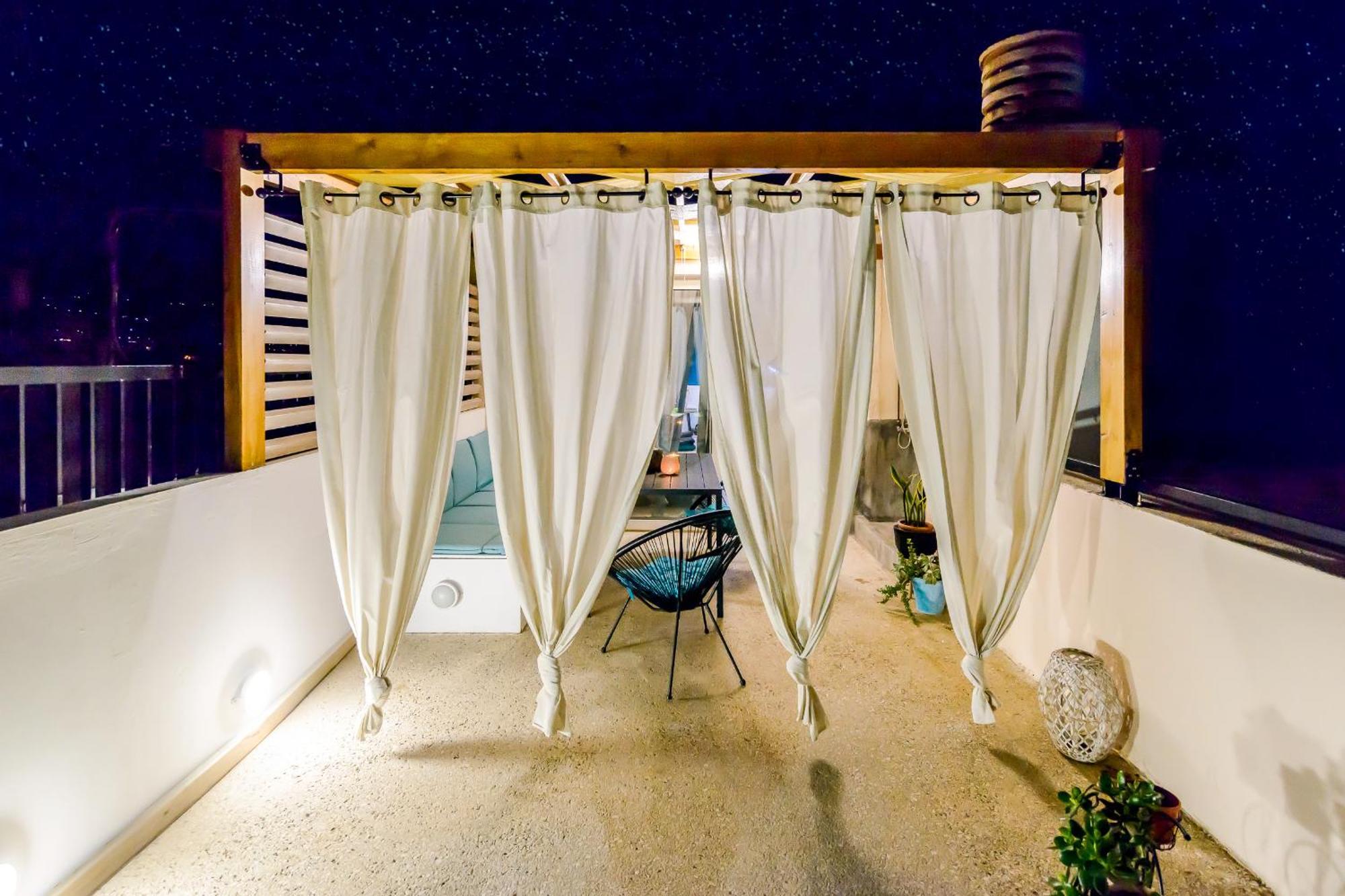 Apartamento Lucy In The Sky With Diamonds Kalamata Exterior foto