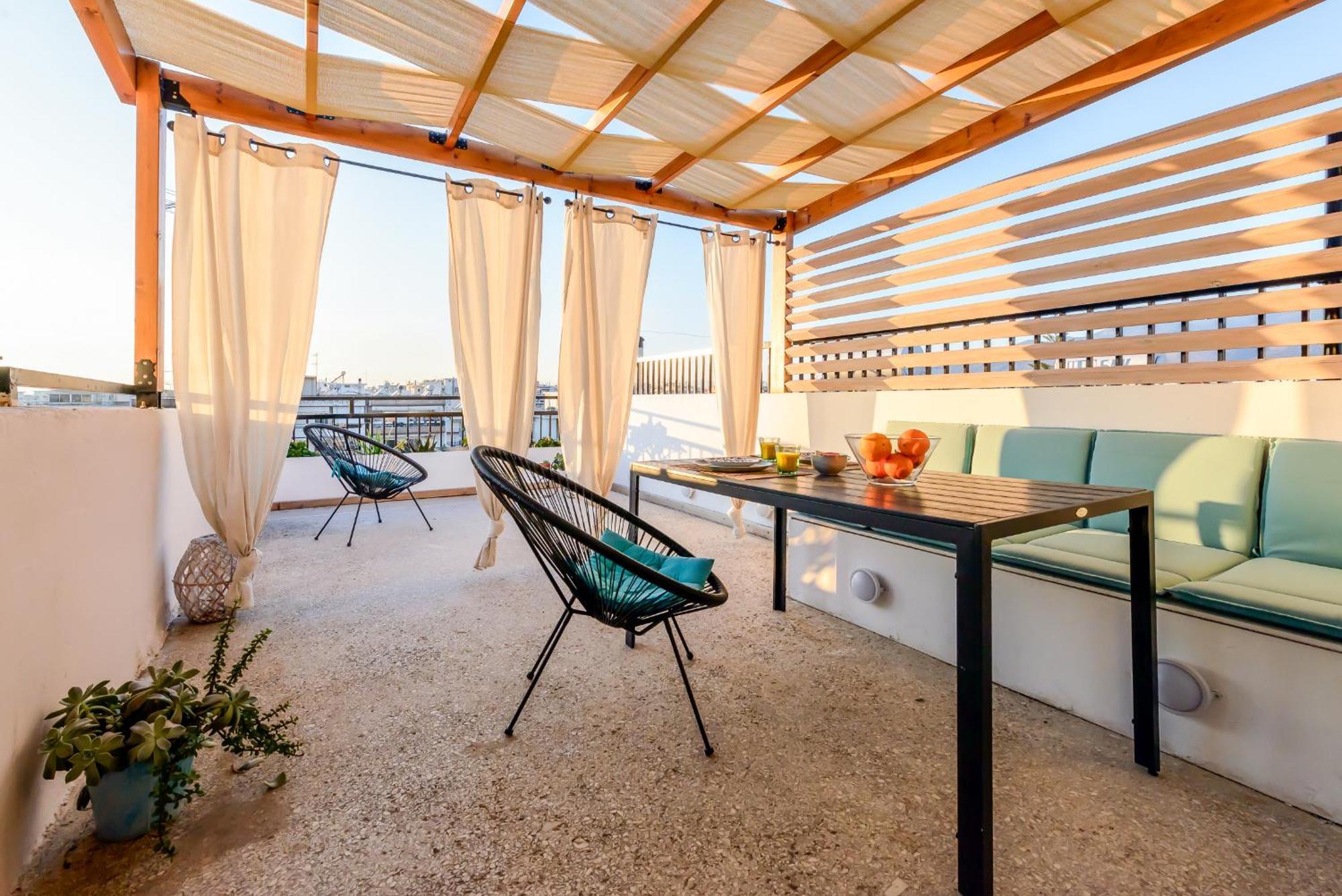 Apartamento Lucy In The Sky With Diamonds Kalamata Exterior foto