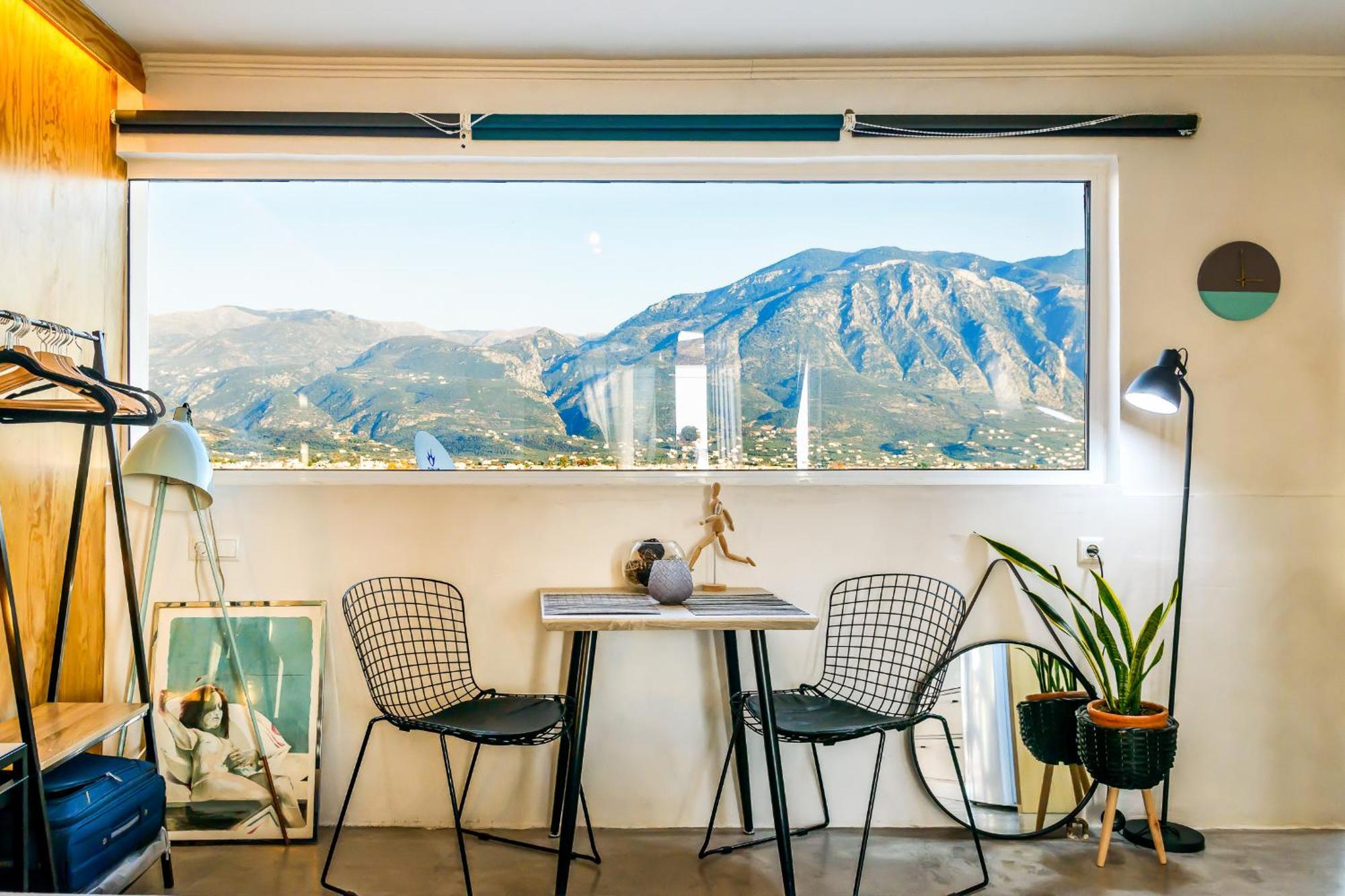 Apartamento Lucy In The Sky With Diamonds Kalamata Exterior foto