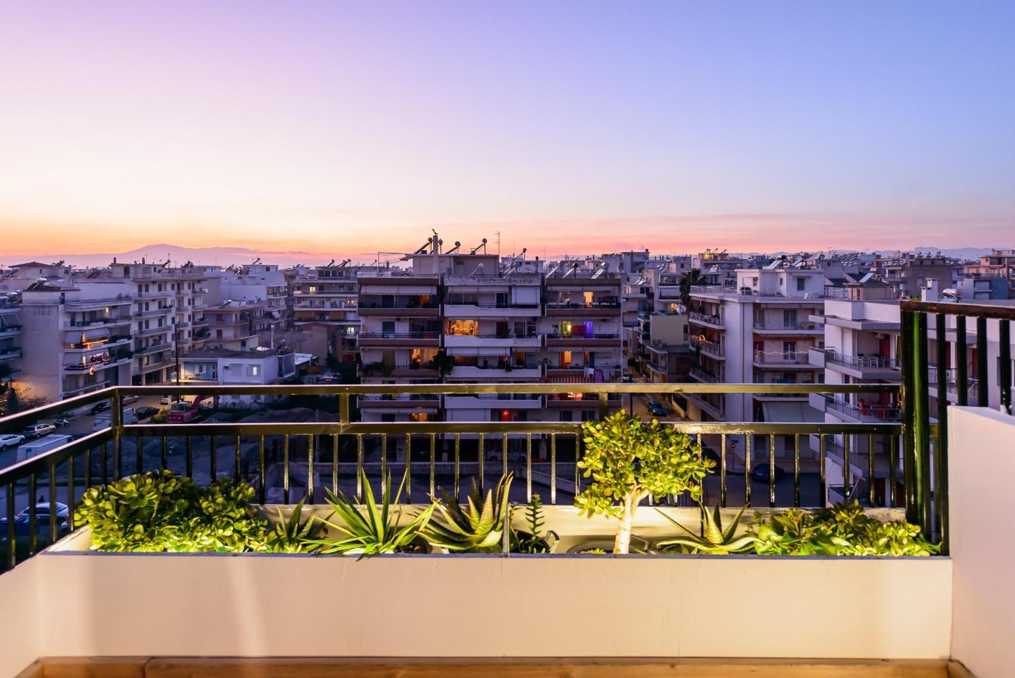 Apartamento Lucy In The Sky With Diamonds Kalamata Exterior foto